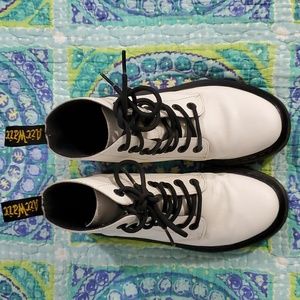 DR. MARTENS luana white leather lace up combat boot womens 6/37